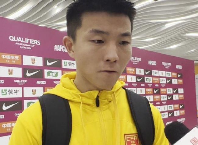女朋友的泳衣