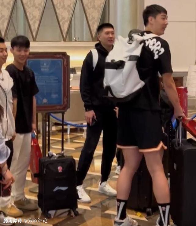 午夜伦情