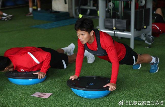 小龙女娇喘呻吟啊快点